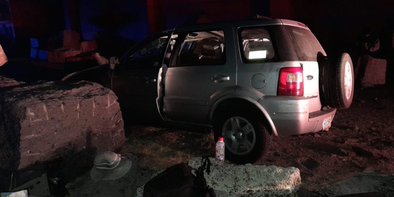 Accidente de camioneta Ford EcoSport deja dos mujeres heridas en…