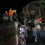 Casi 300 muertos y 800 heridos envuelven la tragedia ferroviaria…