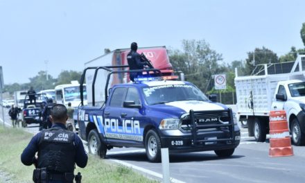 Dan de baja a dos policías por corrupción en Corregidora