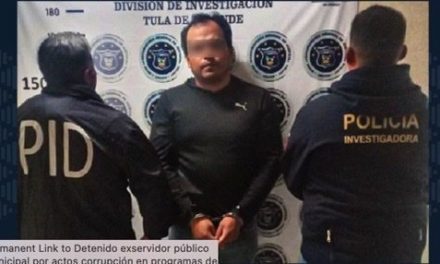 Detienen a exservidor público en Querétaro por corrupción en prog…