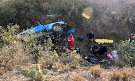 Siniestro vehicular en San Juan del Río: Tres heridos