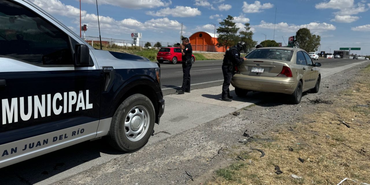 Policía de San Juan del Río detiene a estafadores en persecución…