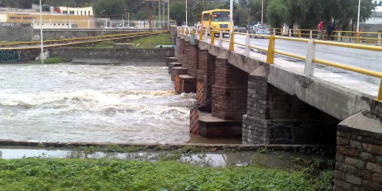 Continuarán los Desfogues de la Presa de San José hacia el Bulevar del Río Santiago