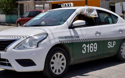 Taxistas se Manifiestan Nuevamente Exigiendo la Eliminación de Aplicaciones de Transporte