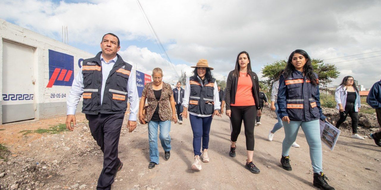 San Juan del Río avanza en la mejora de calles en Rancho de Enmed…