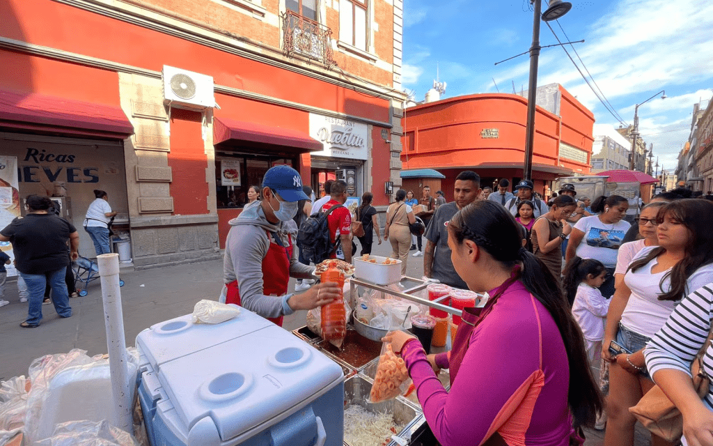 El carrito de botanas del Pasaje Hidalgo: 16 años de tradición y sabor en San Luis Potosí