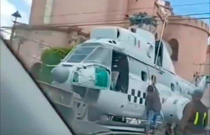 Helicóptero de la Guardia Nacional se enreda en cables durante traslado en El Saucito