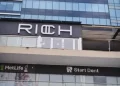 Separan del cargo a cuatro funcionarios de Comercio por caso Rich