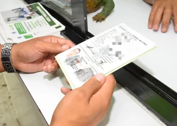 Soledad exhorta a jóvenes al trámite de su cartilla militar, antes del 15 de obctubre