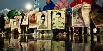  “Seguiremos nuestra lucha sin importar quién gobierne”: padres de los 43