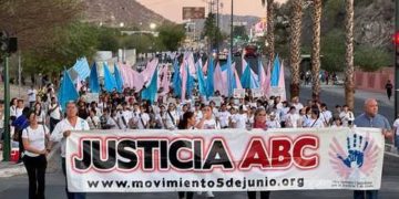  Decreta AMLO pensión vitalicia a familias de víctimas de guardería ABC