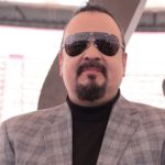 Pepe Aguilar se cambia el apellido y se presenta como Nodal