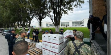  Semar lleva más de 2 mil despensas para damnificados en Guerrero